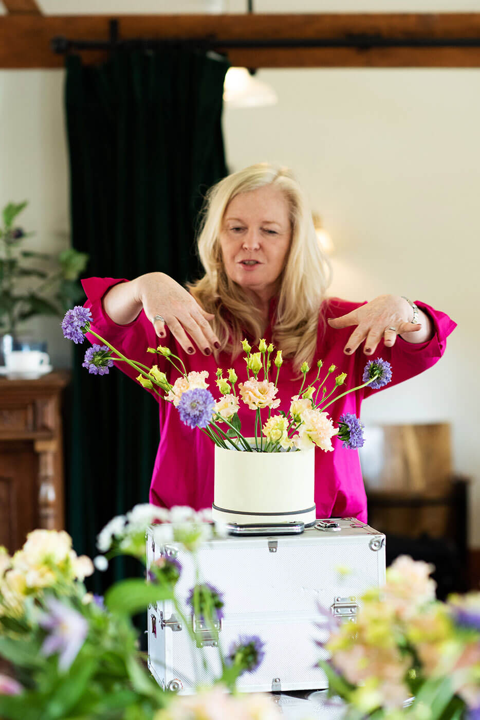 main-workshop-pomp-and-petals